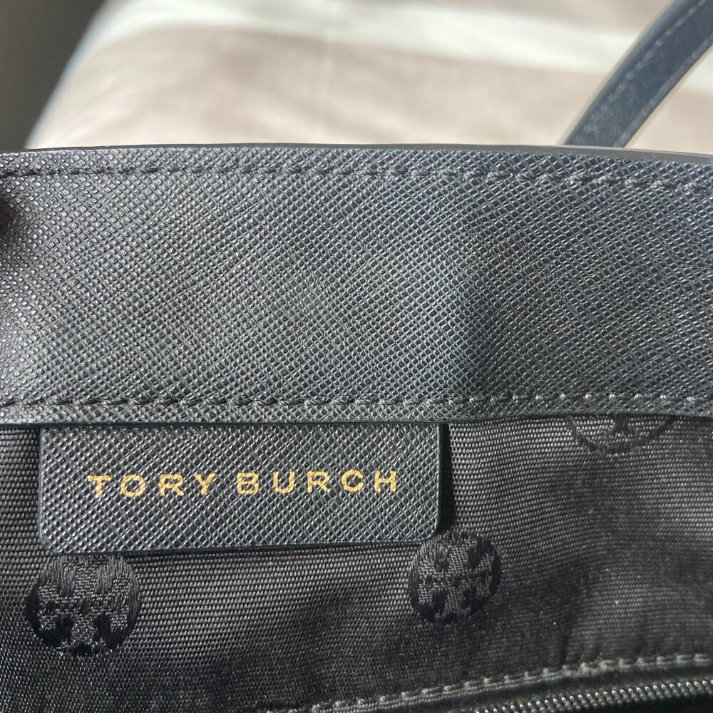 EUC Tory Burch Saffiano Leather - Large Tote Bag - Black - Good condition - Picture 3 of 9